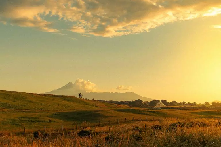 Car Rental New Plymouth Airport Ezi Car Rental Home