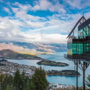 Queenstown to Auckland