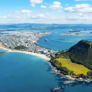Tauranga to Auckland